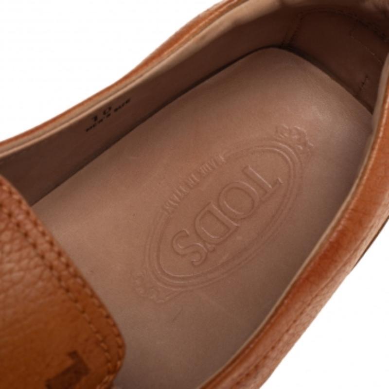 Tods Light Brown Leather Slip On Loafers Size 44.5 For Sale 1