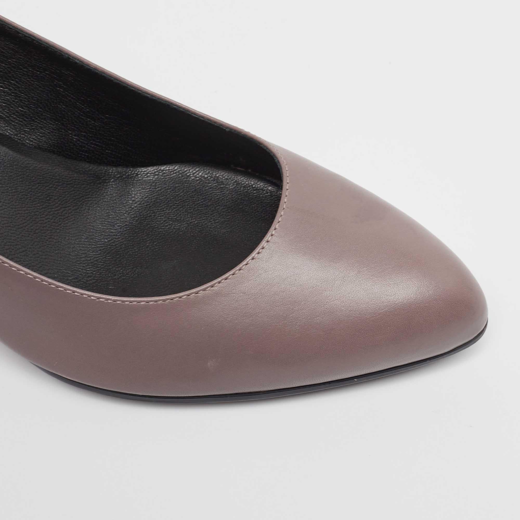 Tod's Mauve Leather Wedge Pumps Size 40.5 For Sale 3