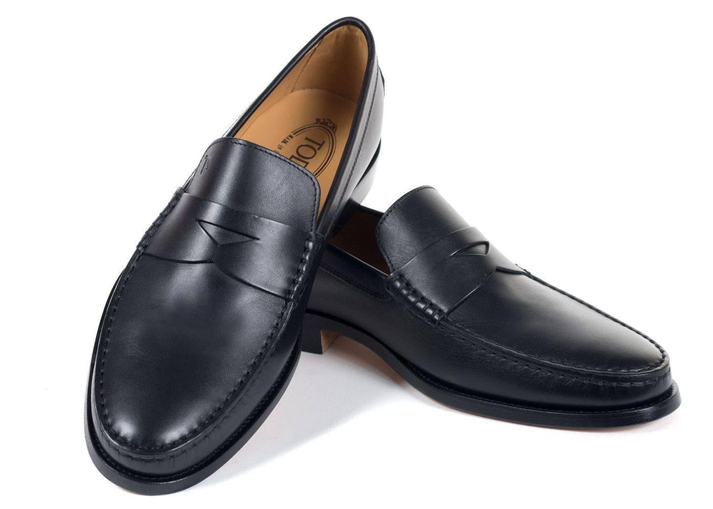 Brand New Tod's Men's Loafers
Original Box & Dust Bag Included
Retails in Stores & Online for $495
UK8 / US9 
All Shoes are in UK Sizing

Tod's classic penny loafers crafted in black calfskin leather for an ultra smooth look to these shoes. These