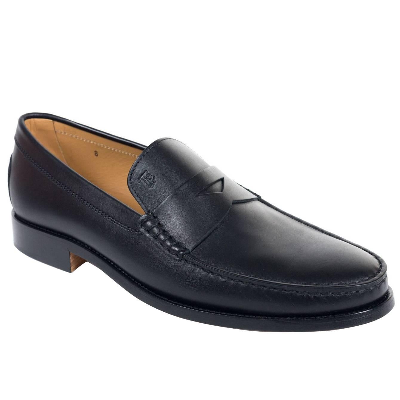 Tod's Men's Classic Black Leather Penny Loafers For Sale