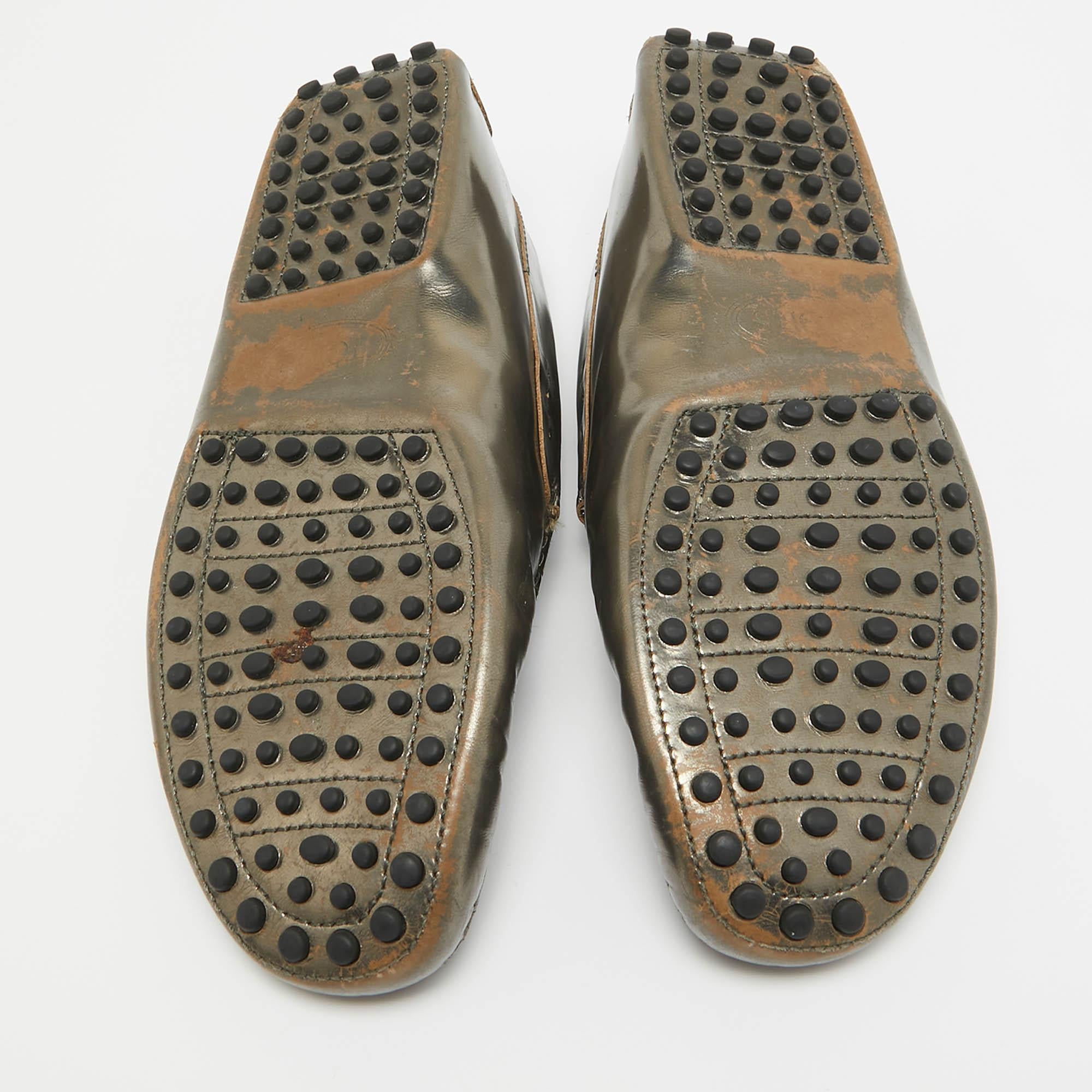 Tod's Metallic Green Leather Penny Slip On Loafers Taille 41 1