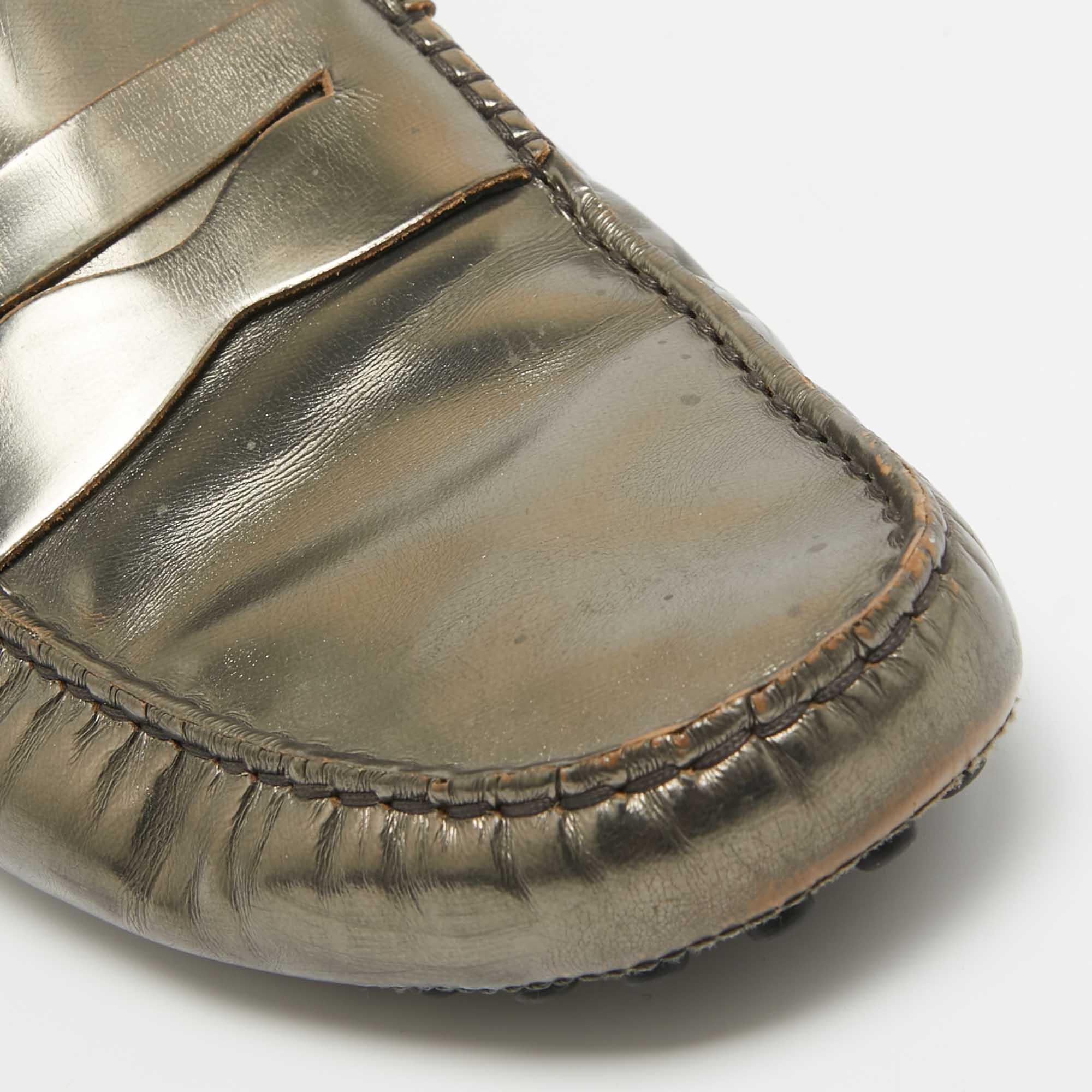 Tod's Metallic Green Leather Penny Slip On Loafers Taille 41 2