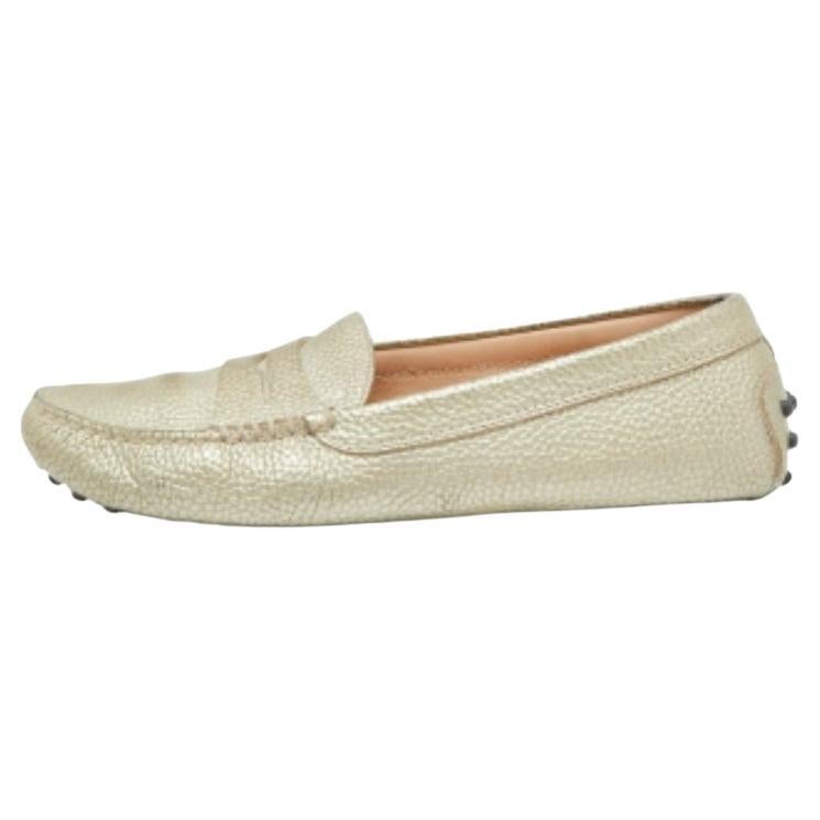 Mocassini Tod's in pelle grigia metallizzata misura 36,5