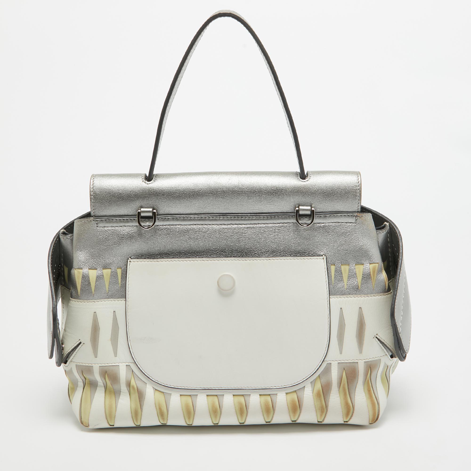 Tod's Metallic Grau/Weiß Leder Wave Laser Top Handle Bag aus Leder Damen
