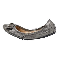 Tod's Metallic Leder Scrunch Ballettschuhe Größe 39