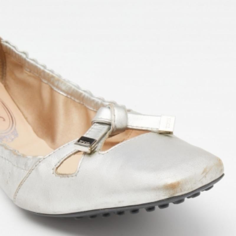 Tod's Metallic Silber Leder Scrunch Ballettschuhe Größe 37,5 im Angebot 2