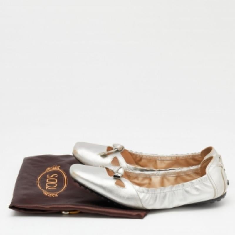 Tod's Metallic Silber Leder Scrunch Ballettschuhe Größe 37,5 im Angebot 5