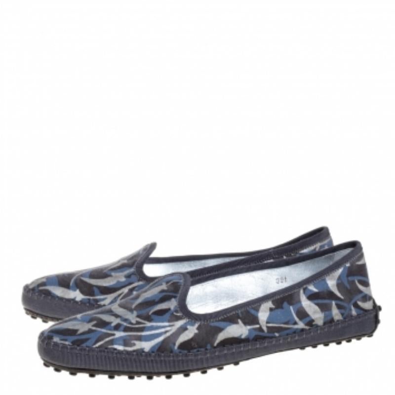 Tod's Multicolor Floral Printed Canvas Gommino Smoking Slippers Size 39.5 For Sale 2