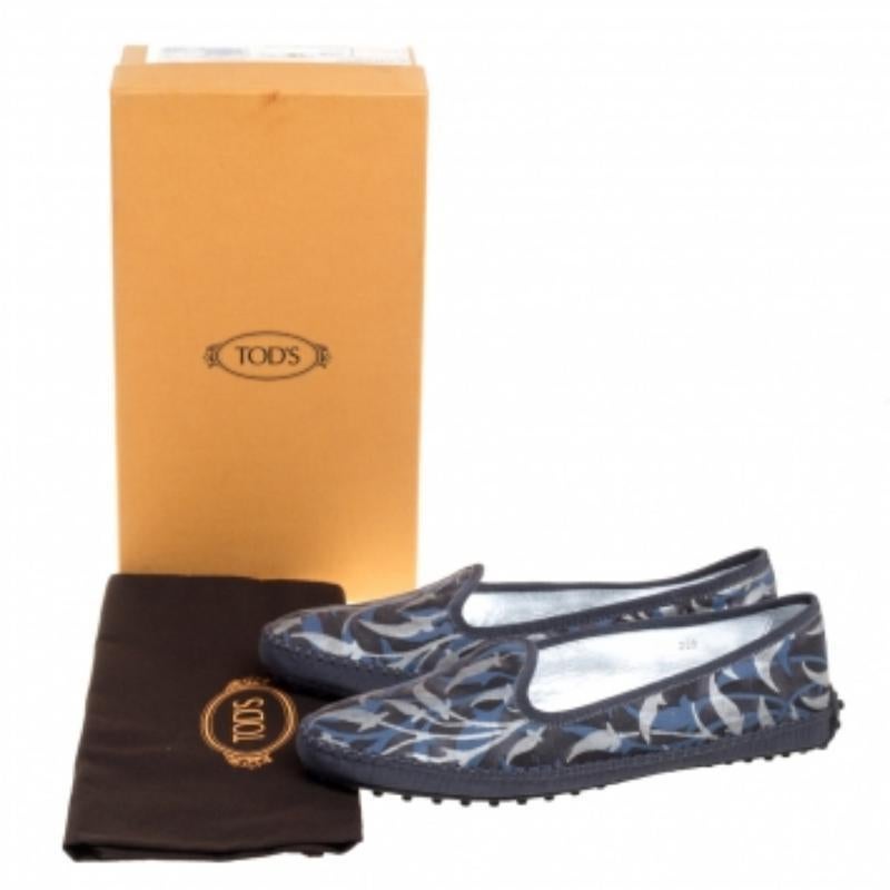 Tod's Multicolor Floral Printed Canvas Gommino Smoking Slippers Size 39.5 For Sale 3