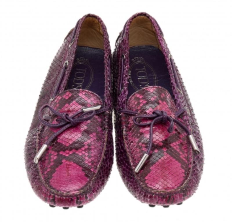 Nero Mocassini Tod's con fiocco in pitone multicolore Taglia 39 in vendita