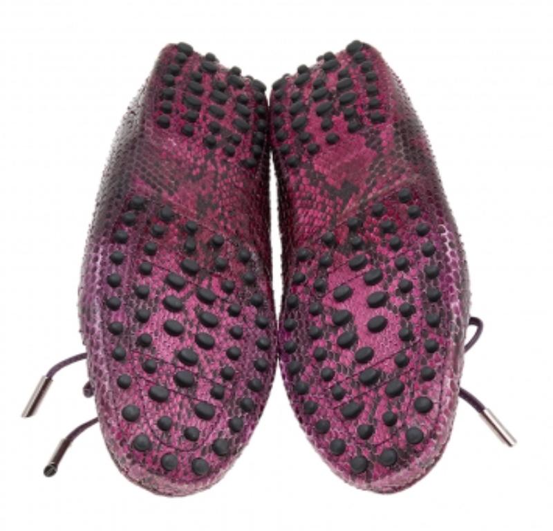 Mocassini Tod's con fiocco in pitone multicolore Taglia 39 in vendita 2