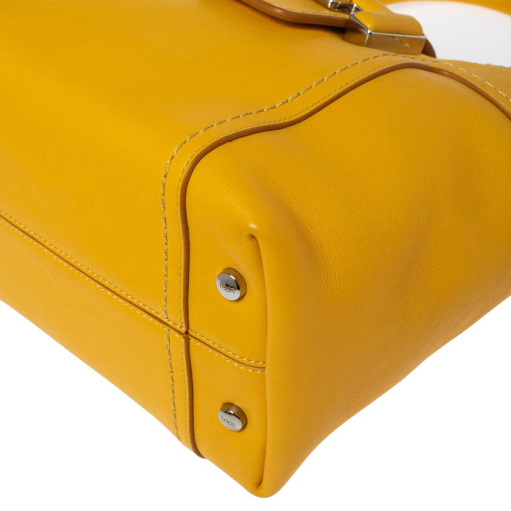 Tod's Mustard Leather Bucket Shoulder Bag 2