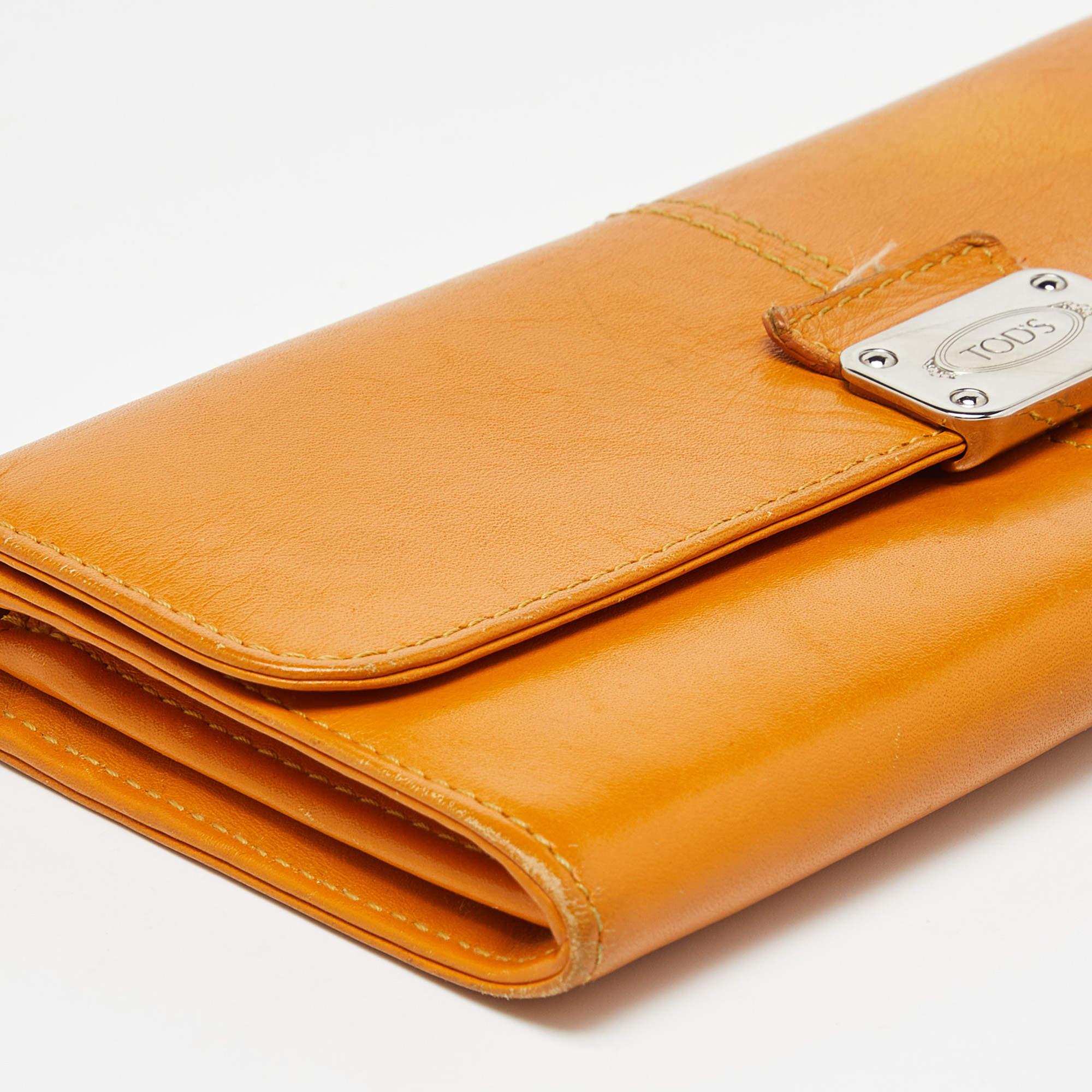 Tod's Mustard Leather Plaque Logo Continental Flap Wallet 4