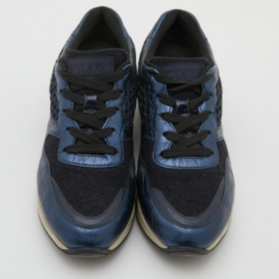 Tod's Marineblaue/Schwarze Turnschuhe aus Leder und Mesh mit niedrigem Oberteil Größe 37,5 im Angebot 2