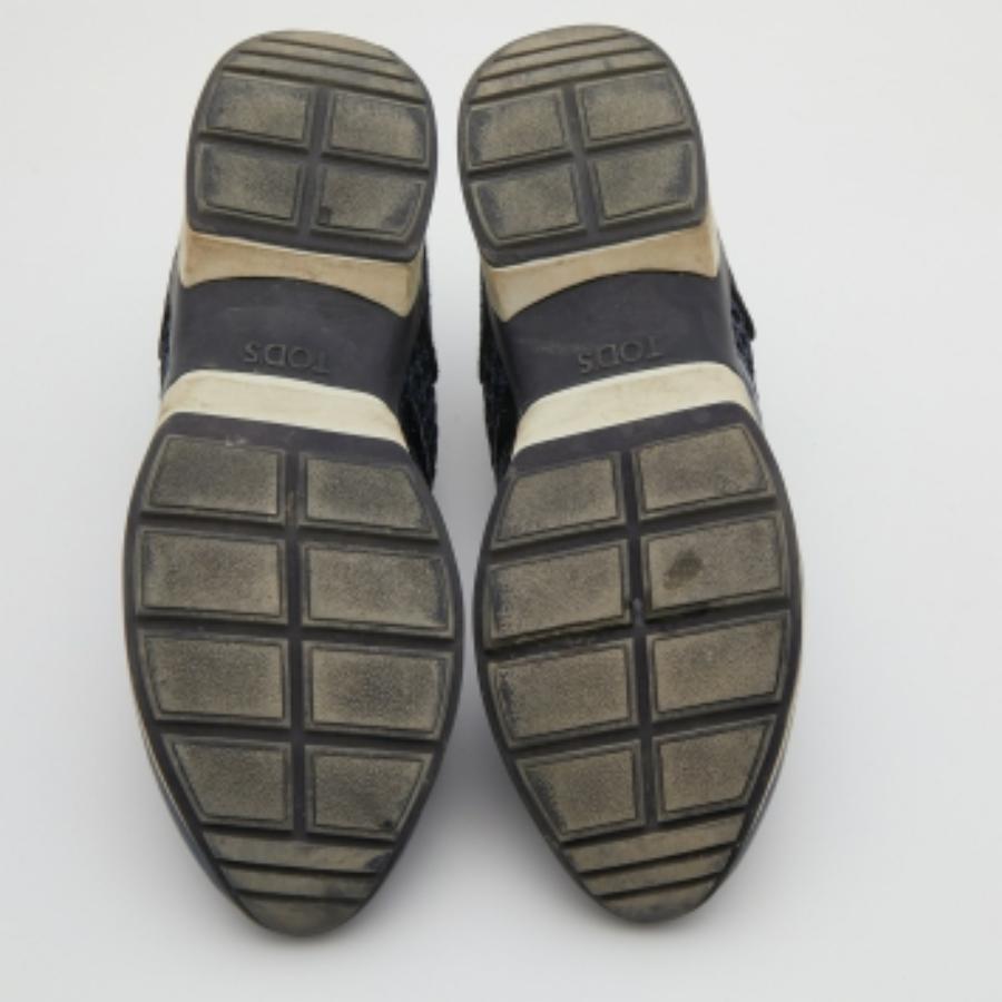 Tod's Marineblaue/Schwarze Turnschuhe aus Leder und Mesh mit niedrigem Oberteil Größe 37,5 im Angebot 4