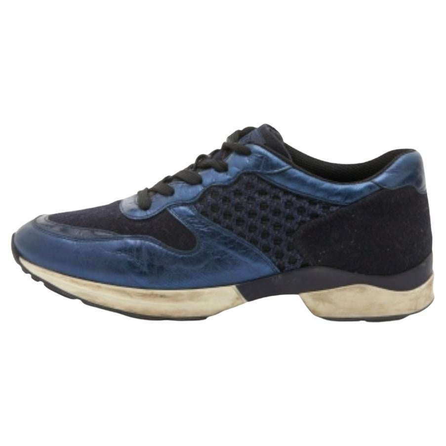 Tod's Marineblaue/Schwarze Turnschuhe aus Leder und Mesh mit niedrigem Oberteil Größe 37,5