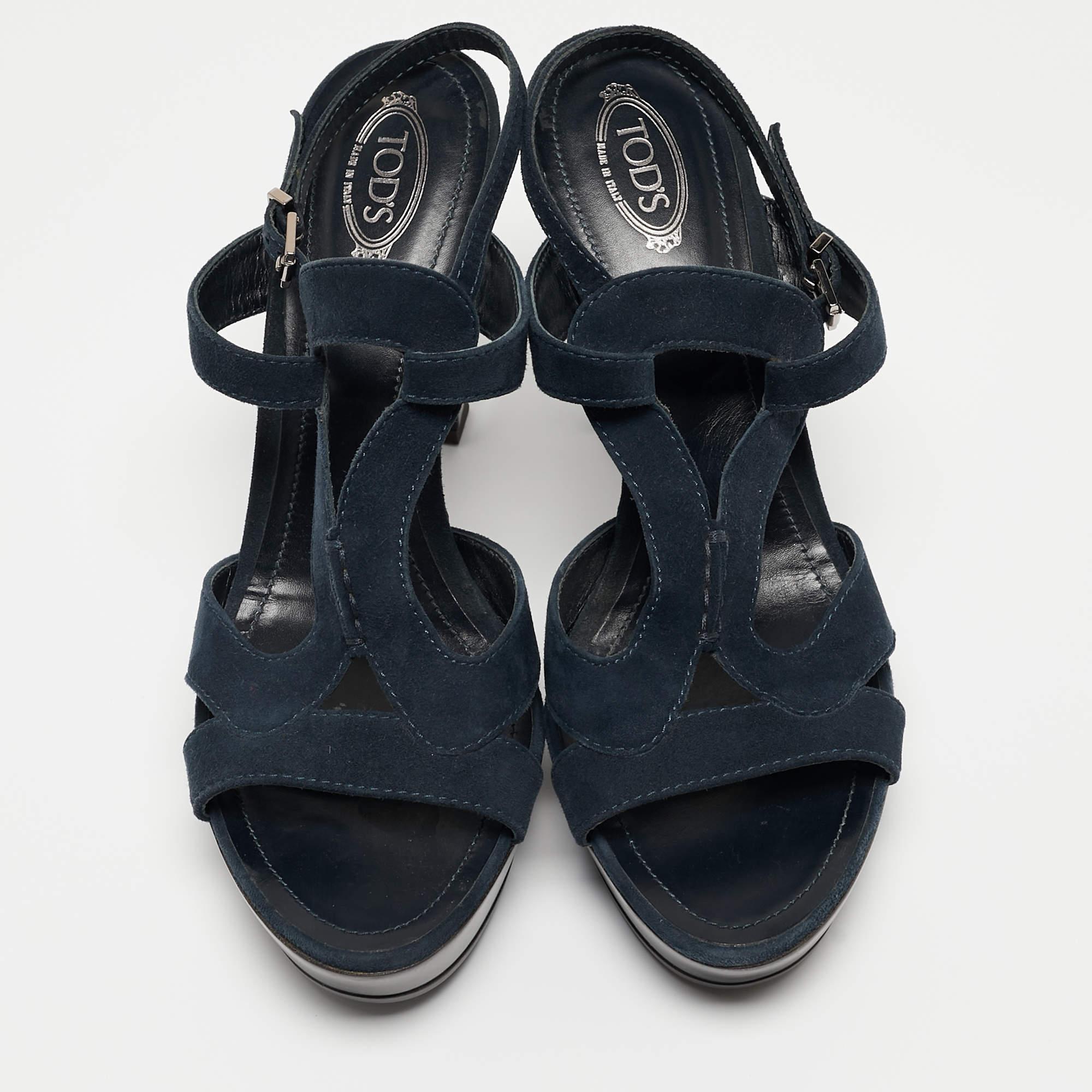 Tod's Marineblau Ausschnitt Wildleder Plateau Sandalen Größe 40 (Schwarz) im Angebot