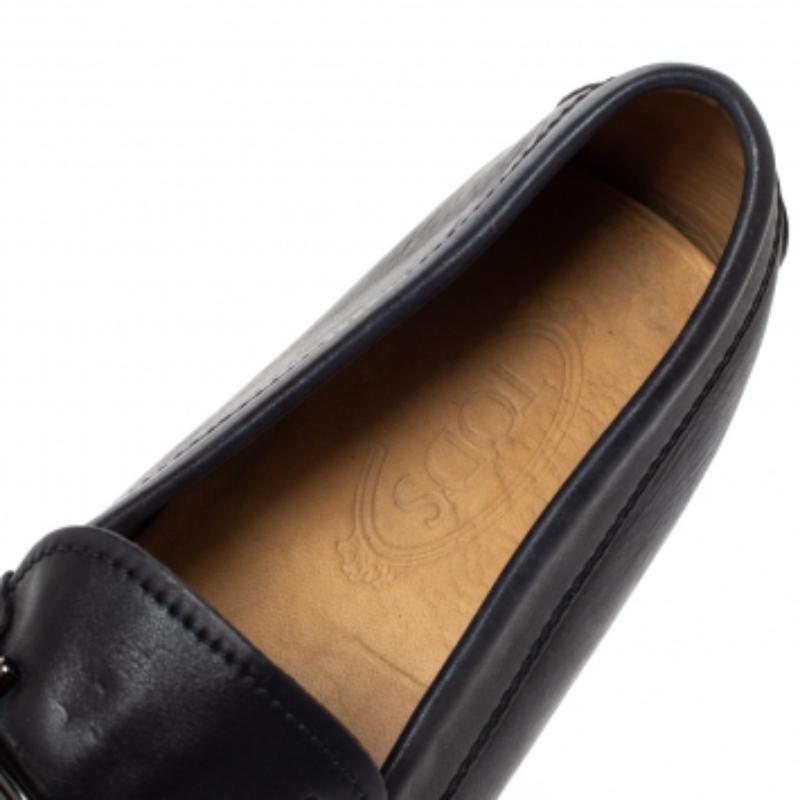 Tod's Marineblaue Leder Double T Bit Loafers Double T Bit Loafers Größe 45 Herren im Angebot