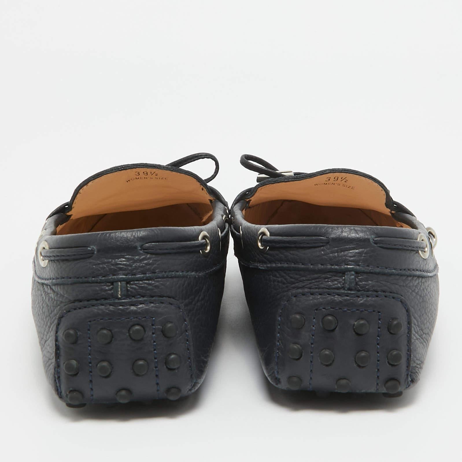 Women's Tod's Navy Blue Leather Gommino Loafers Size 39.5 For Sale