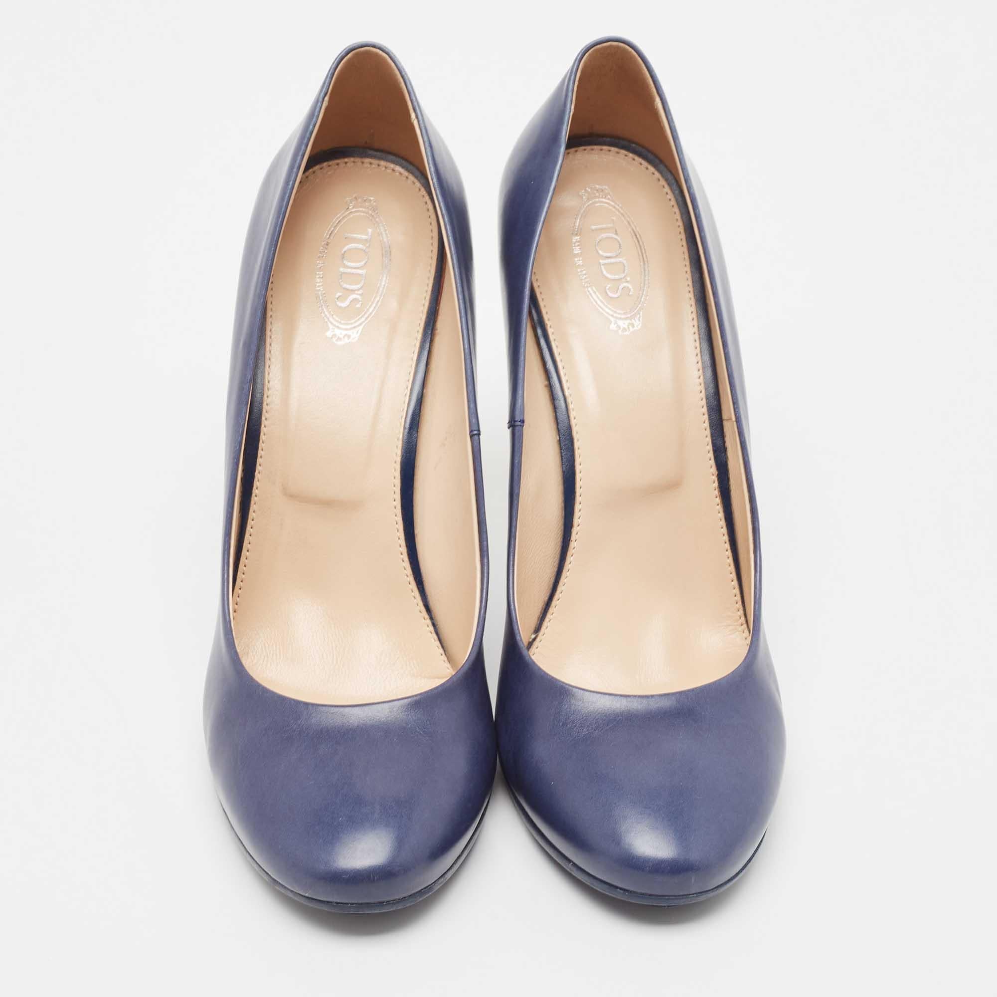 Gray Tod's Navy Blue Leather Pumps Size 38.5 For Sale