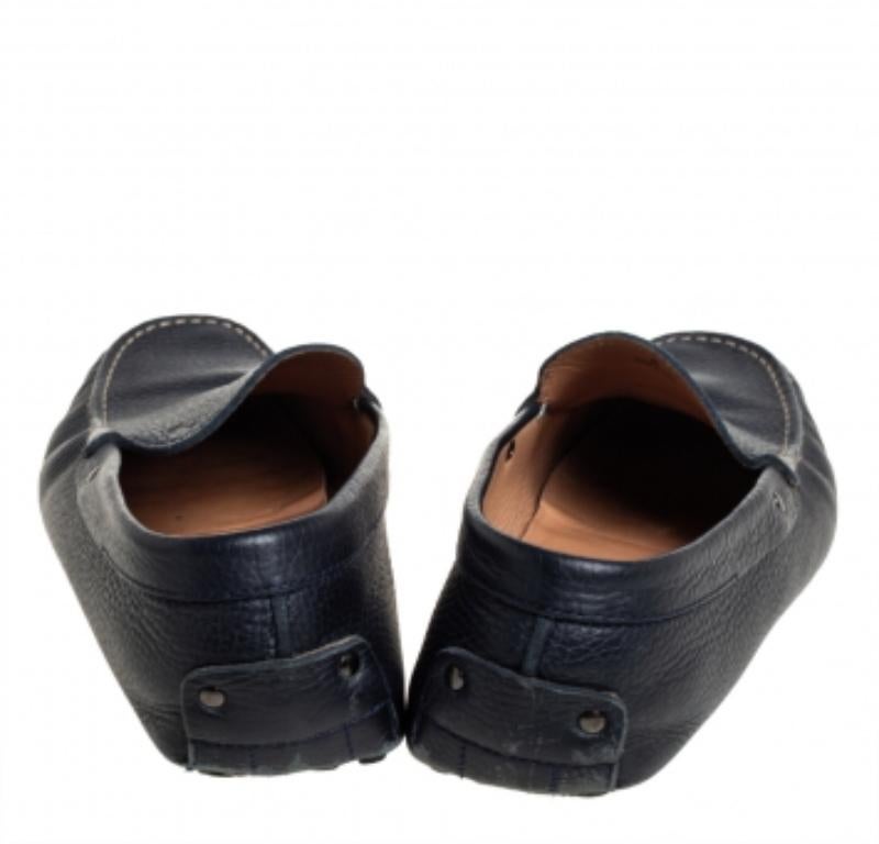 Tod's Navy Blue Leather Slip On Loafer Size 42 For Sale 1