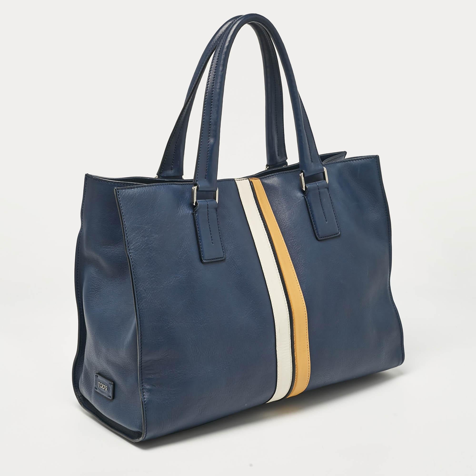 Tod's Navy Blue Leather Stripe Tote In Good Condition In Dubai, Al Qouz 2