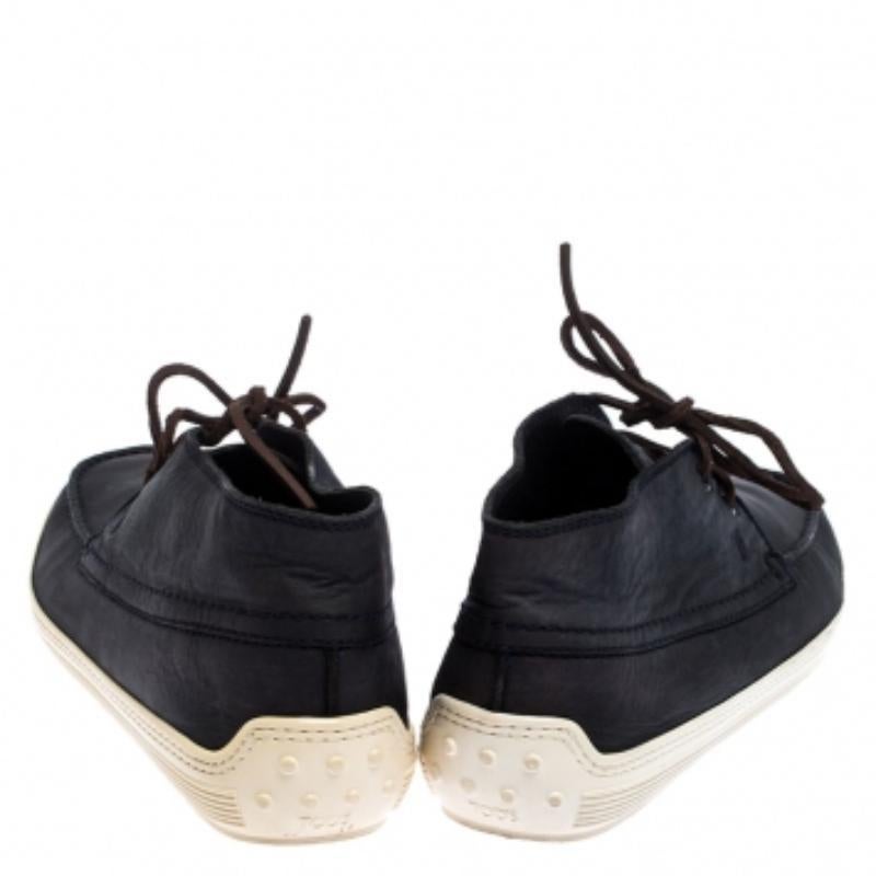 Nero Tod's Sneakers alte in pelle nabuk blu navy taglia 41,5 in vendita