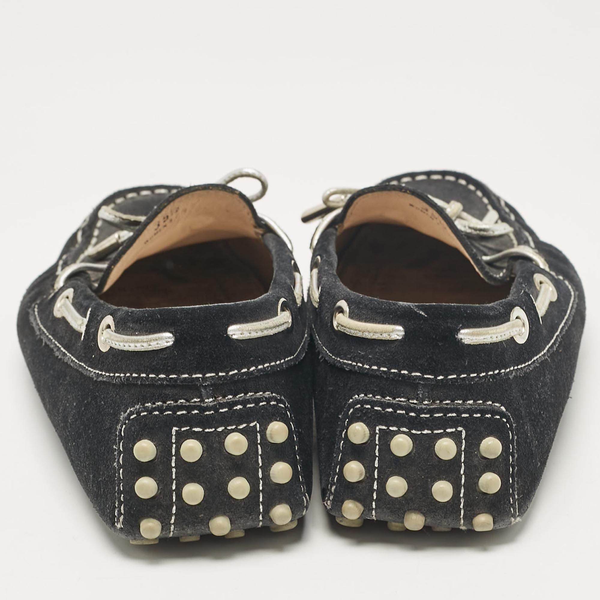 Women's Tod's Navy Blue Suede Gommino Loafers Size 35.5 For Sale