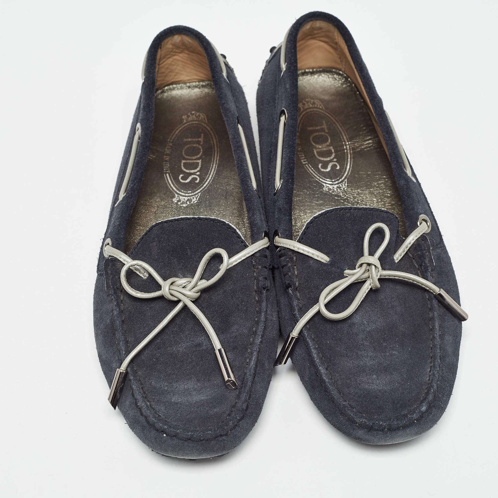 Black Tod's Navy Blue Suede Gommino Loafers Size 38 For Sale
