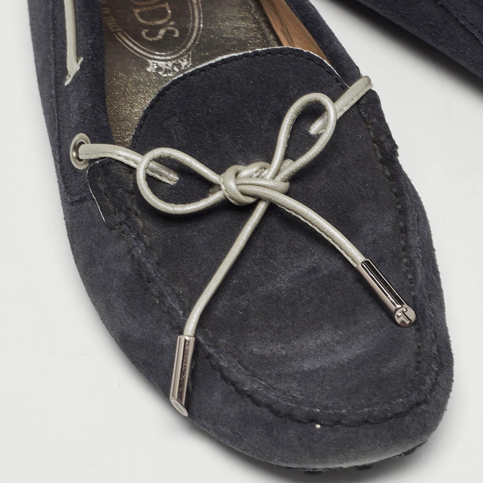 Tod's Navy Blue Suede Gommino Loafers Size 38 For Sale 2