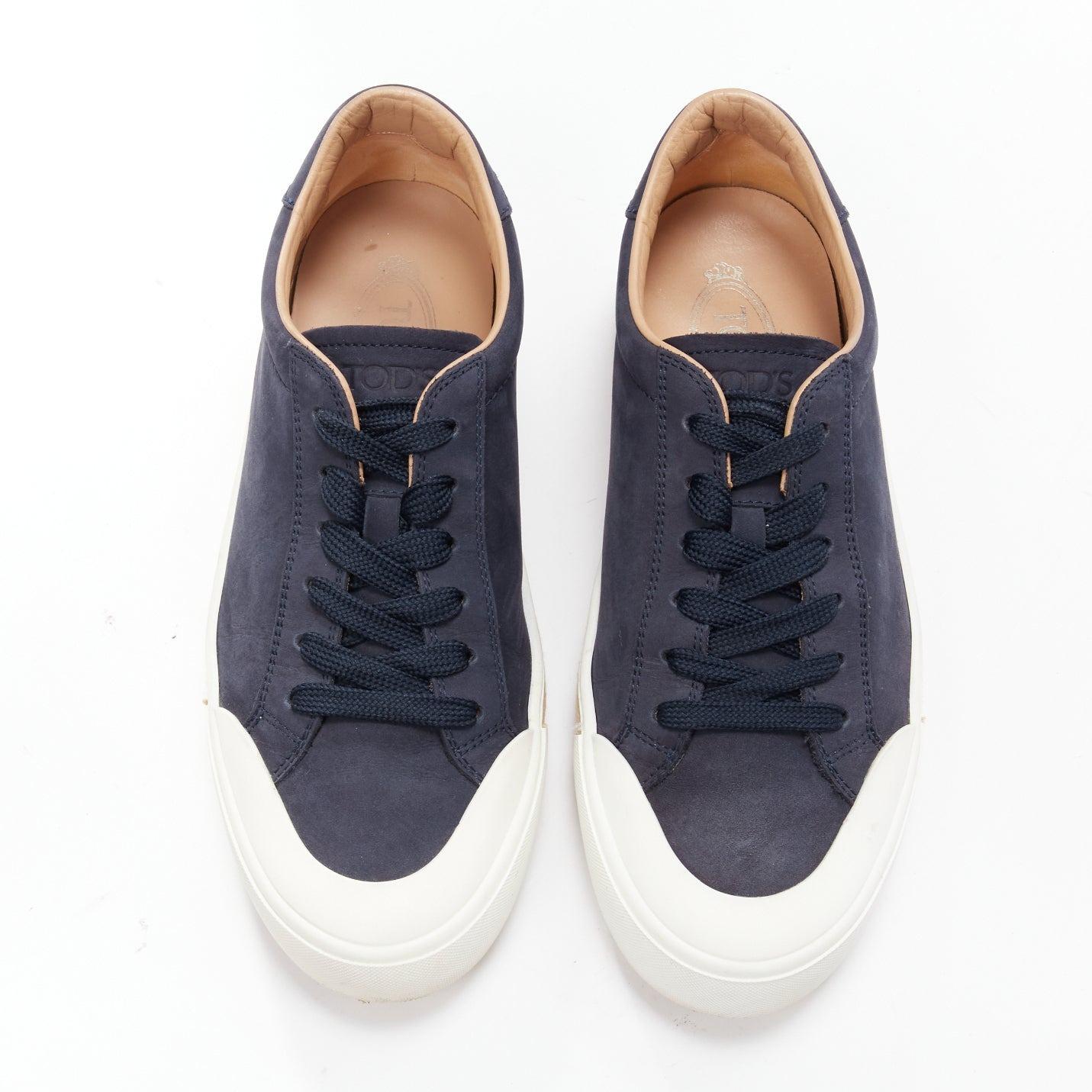 TOD'S navy suede leather espadrille sole low top sneakers UK7.5 EU41.5
Reference: JSLE/A00093
Brand: Tod's
Material: Leather
Color: Navy, White
Pattern: Solid
Closure: Lace Up
Lining: Nude Leather
Extra Details: Logo at back.
Made in: