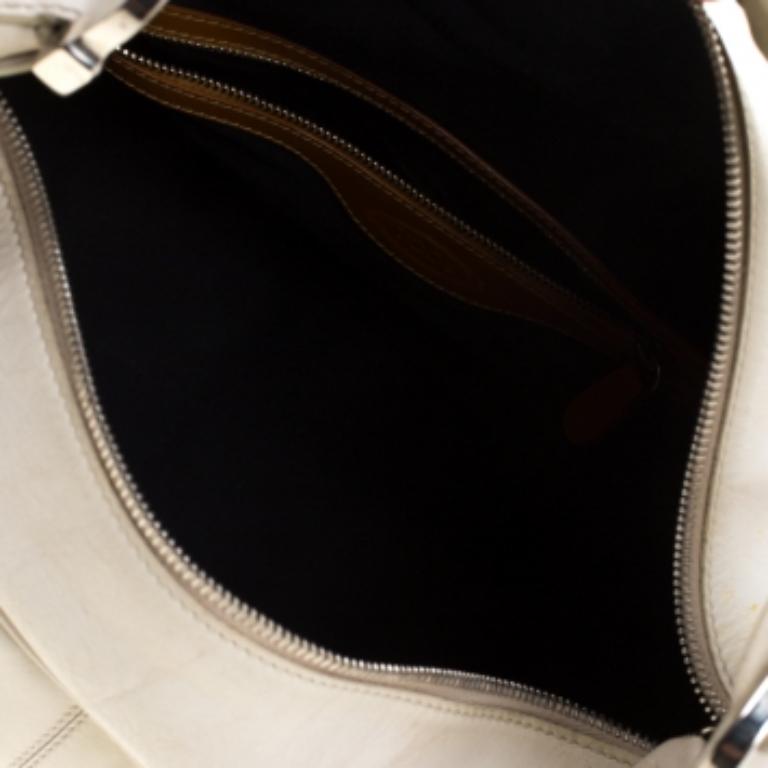 Beige Tod's Hobo en cuir écru en vente