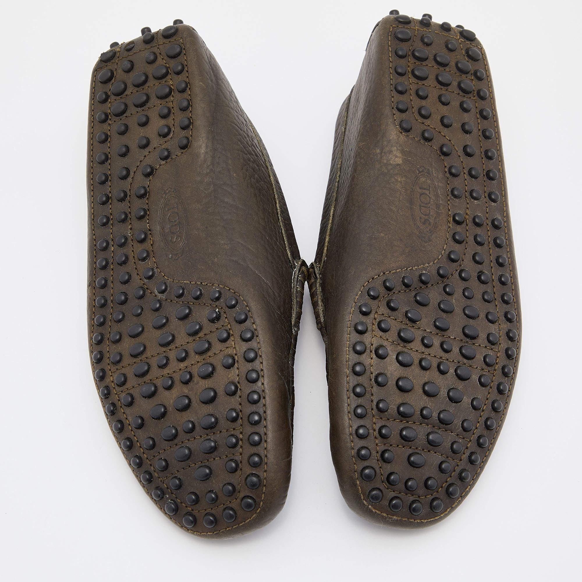 Tod's Olive Green Leather Penny Slip On Loafers Size 40 For Sale 1