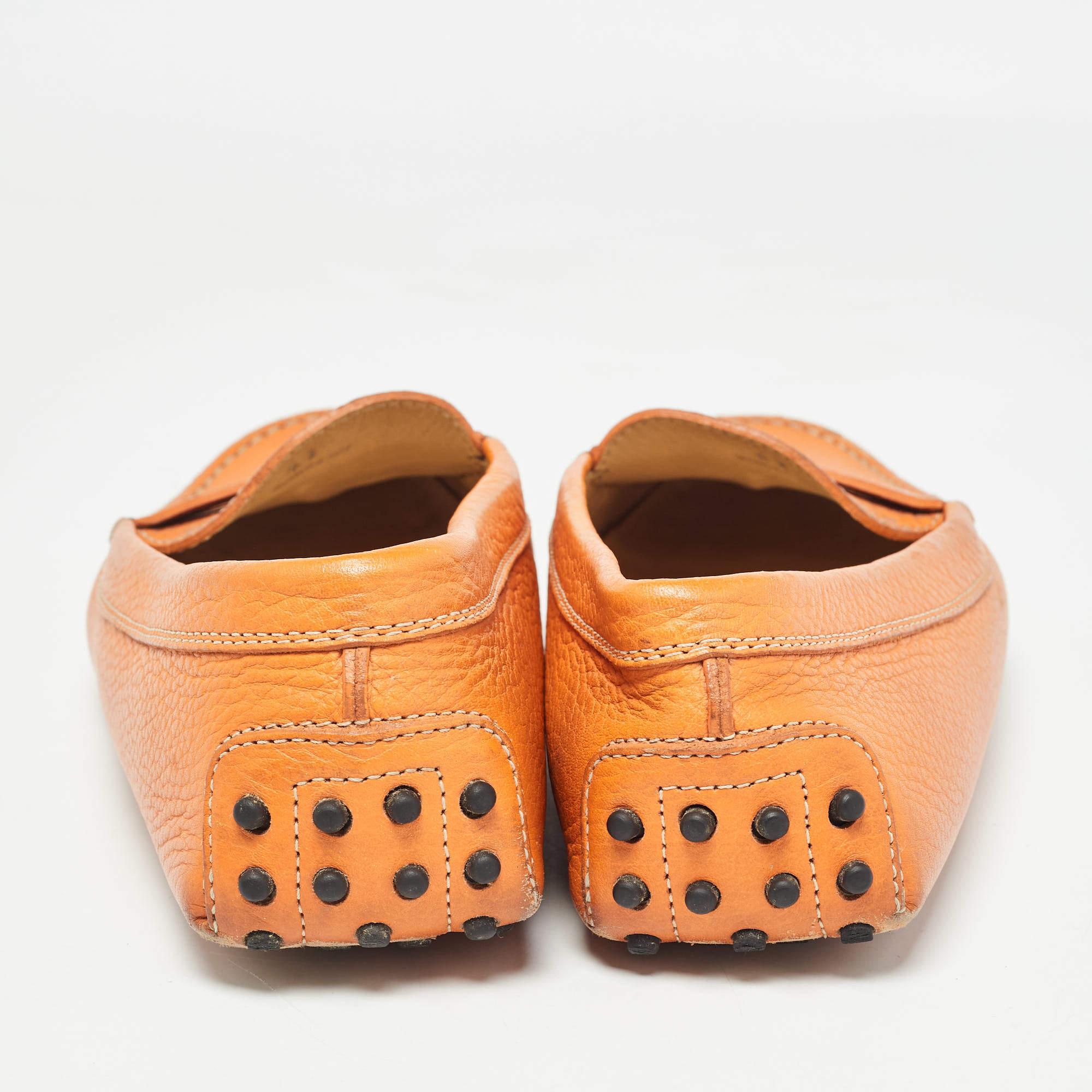 Tod's Orange Leder Penny Slip On Loafers Größe 41 im Angebot 1
