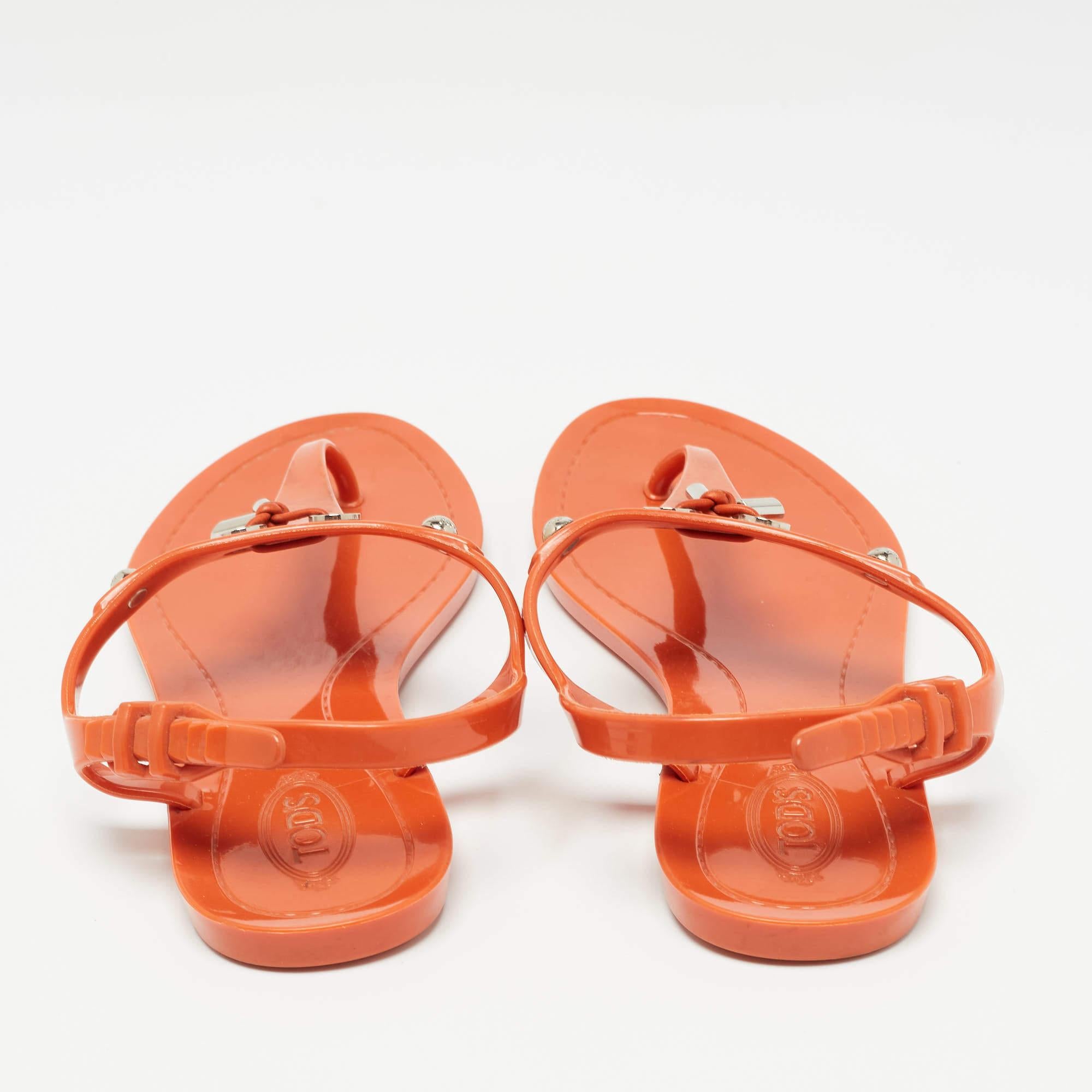 Donna Tod's Sandali piatti in gomma arancione taglia 38 in vendita
