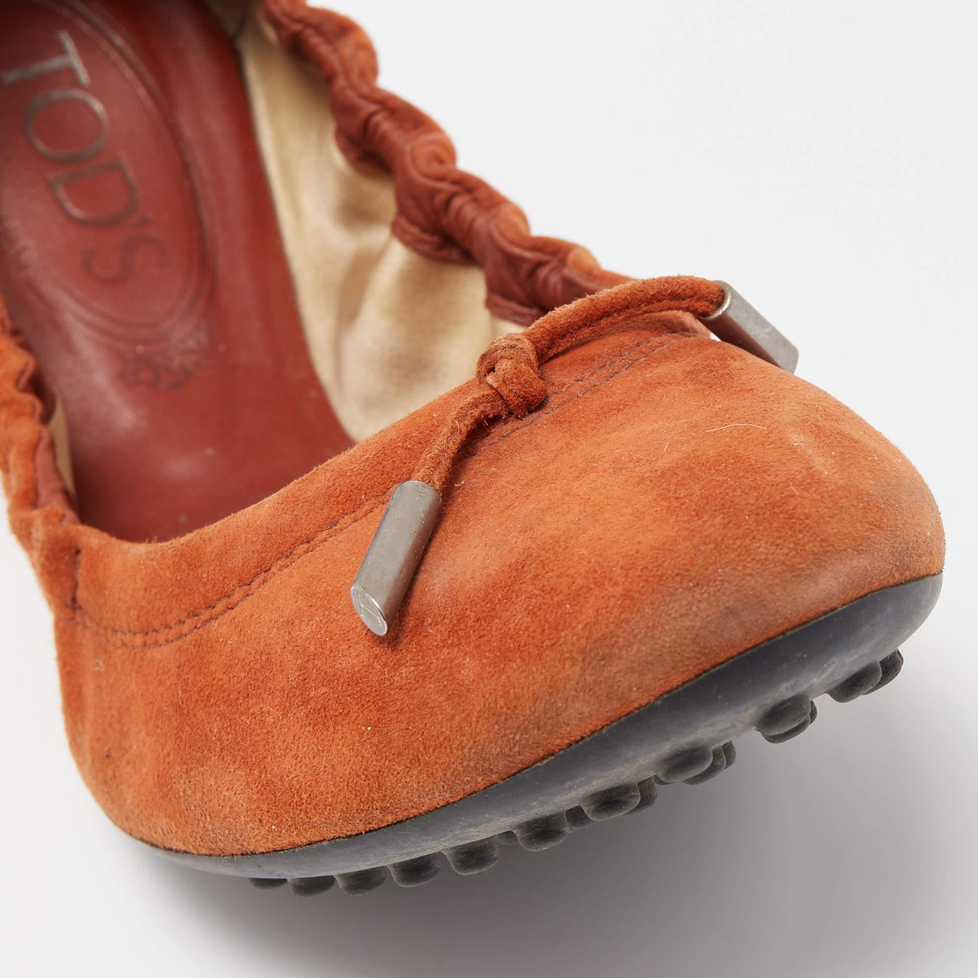Tod's Orange Suede Scrunch Ballet Flats Size 38.5 For Sale 3