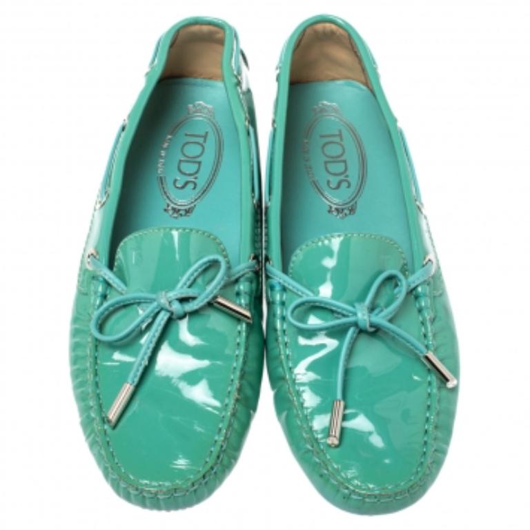 Women's Tod's Pale Green Patent Leather  New Gommini Loafers Size 36.5 For Sale