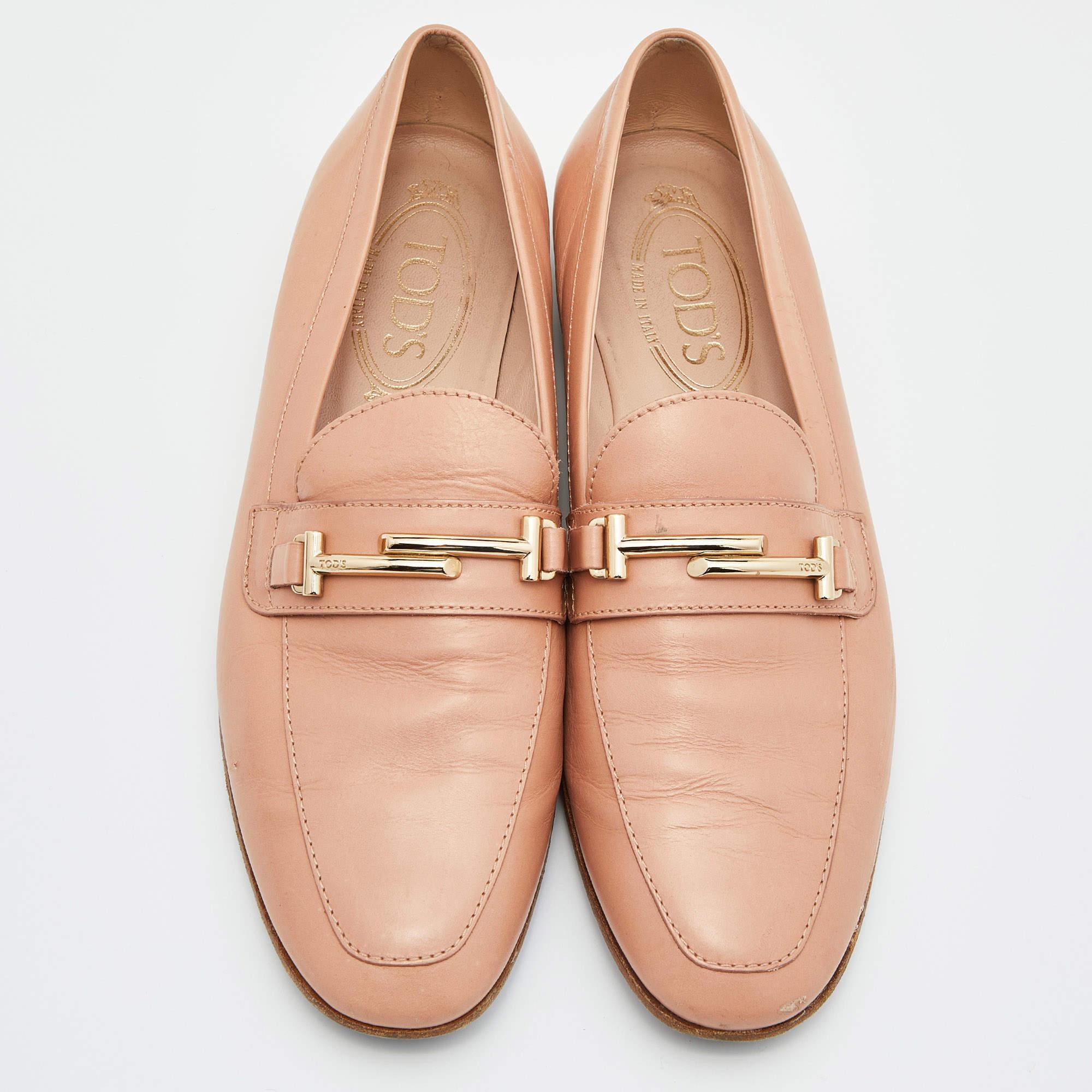 Beige Tod's Mocassins Penny en cuir pêche à double T, taille 37,5 en vente