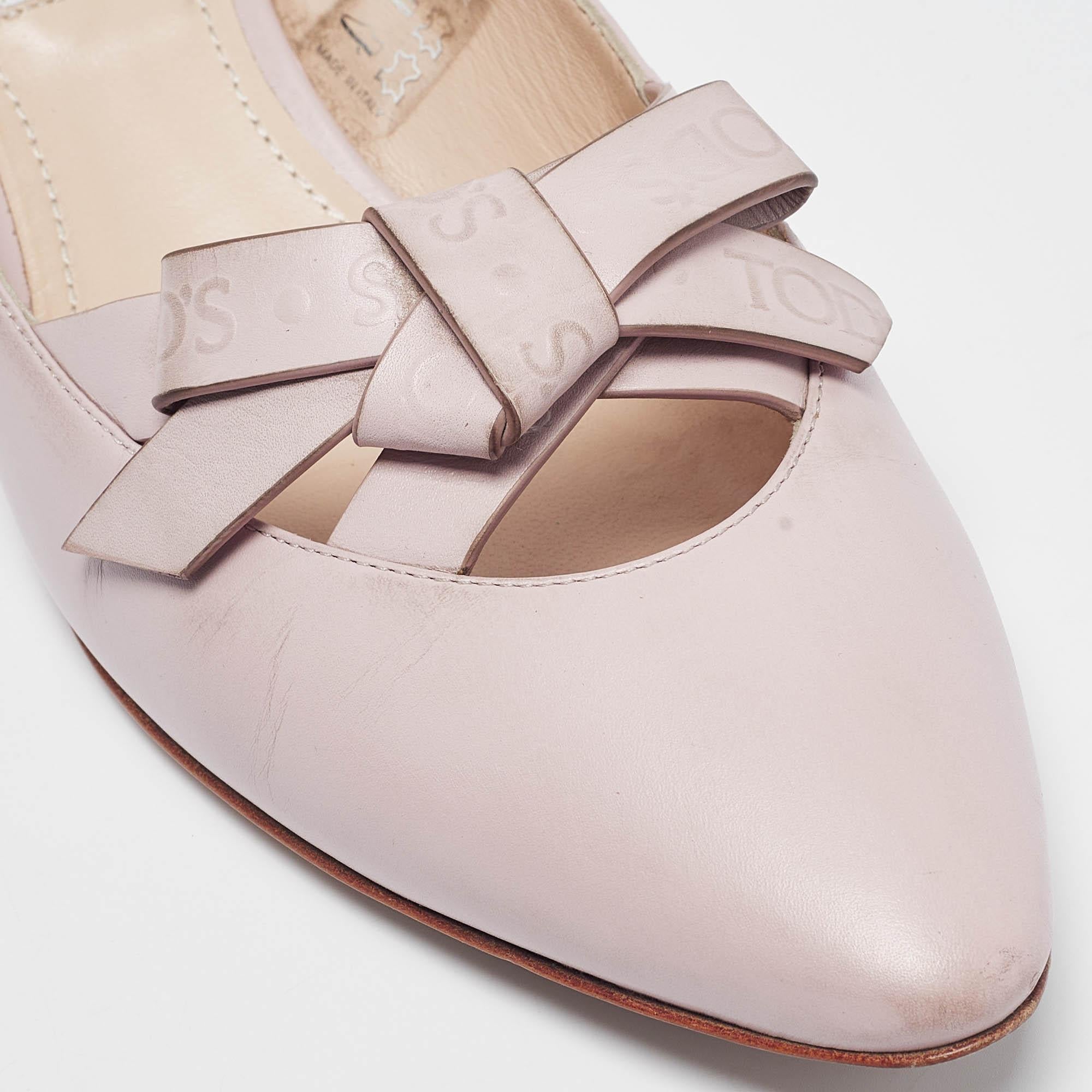 Bombas Tod's de piel rosa con lazo y tacón bloque talla 37.5 en venta 2