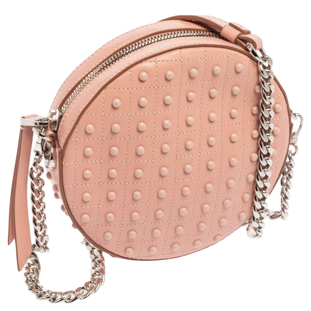 Tod's Pink Leather Gommini Round Crossbody Bag In Excellent Condition In Dubai, Al Qouz 2