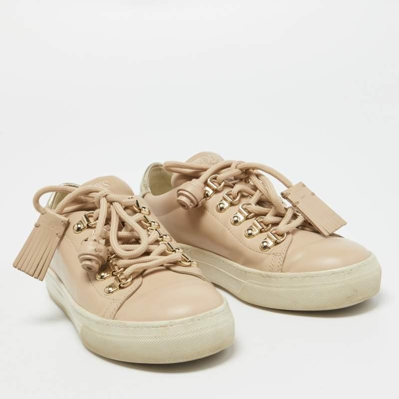 Tod's Pink Leather Low Top Sneakers Size 35 In Good Condition For Sale In Dubai, Al Qouz 2