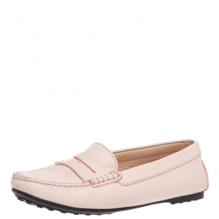 Tod's Pink Leather Penny Loafers Size 35.5 For Sale 1