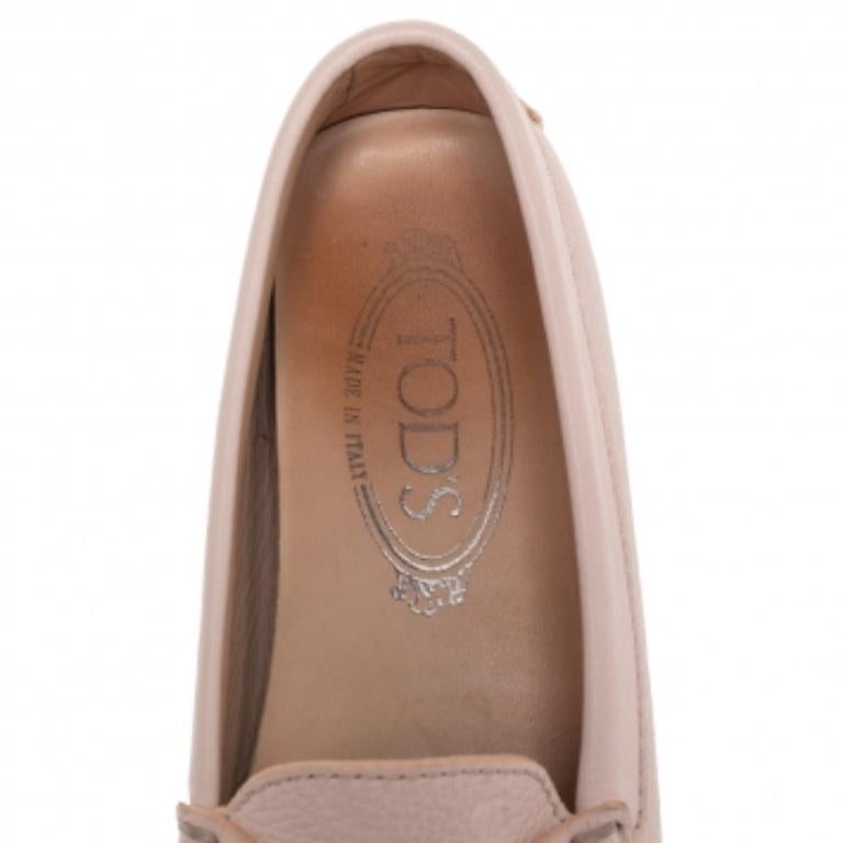 Tod's Pink Leather Penny Loafers Size 35.5 For Sale 2