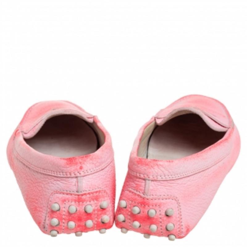 Tod's Pink Leather Penny Loafers Size 38 For Sale 1