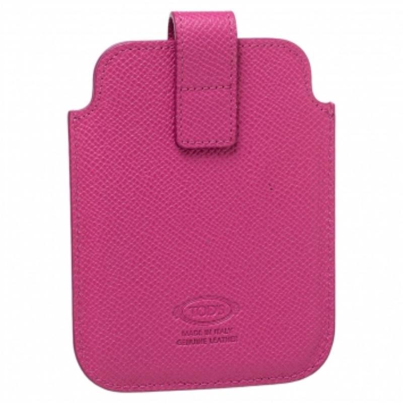 Tod's Pink Leather Phone Case In Good Condition For Sale In Dubai, Al Qouz 2