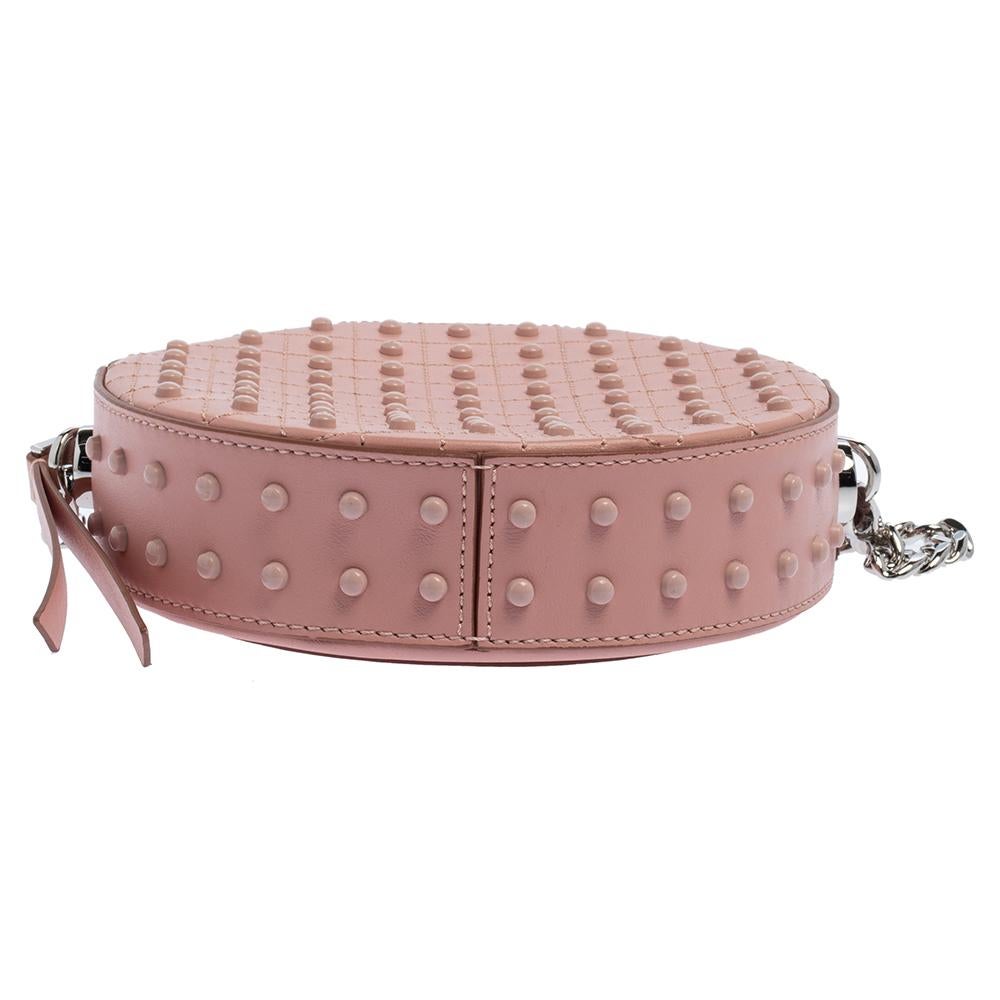 Tod's Pink Leather Round Gommini Crossbody Bag In New Condition In Dubai, Al Qouz 2