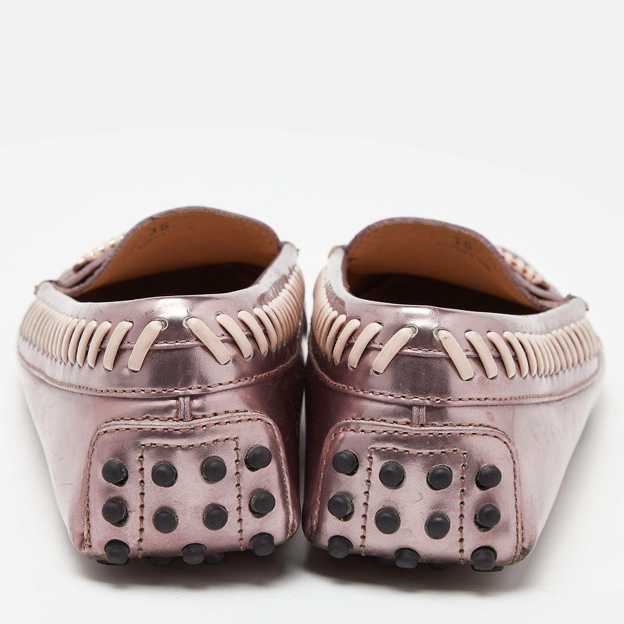 Women's Tod's Pink Patent Leather Gommino Slip On Loafers Size 36 For Sale
