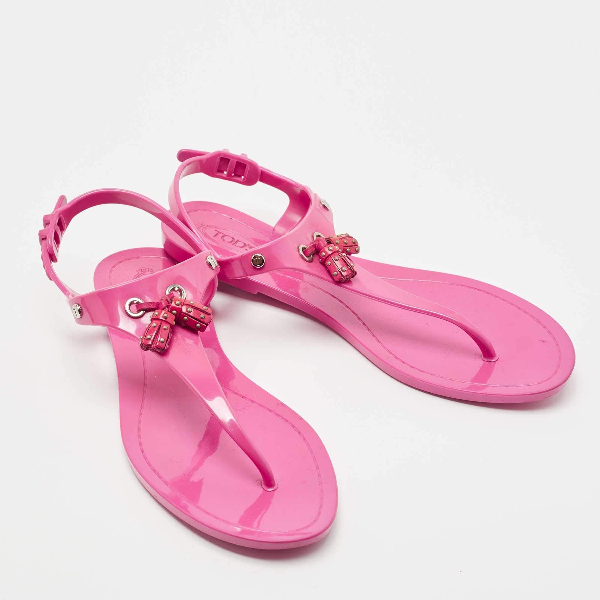 Women's Tod's Pink Rubber Studded Tassel Thong Flat Sandals Size 38 For Sale