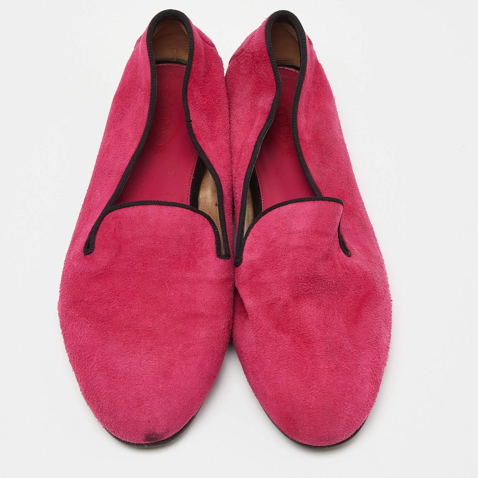 Rosa Pantofole da fumo in pelle scamosciata rosa di Tod's taglia 36,5 in vendita