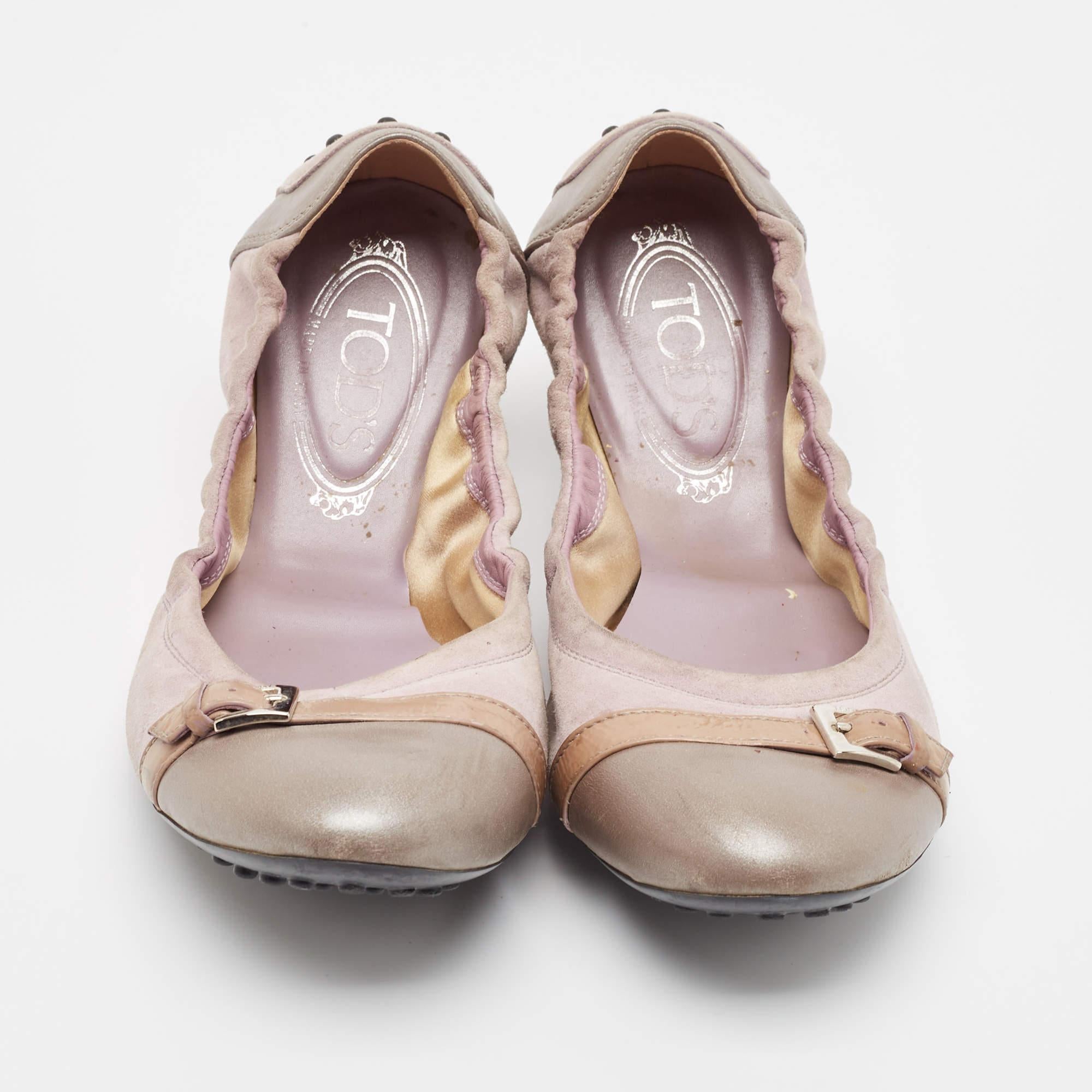 Beige Tod's Purple Leather and Suede Scrunch Ballet Flats Size 40.5 For Sale